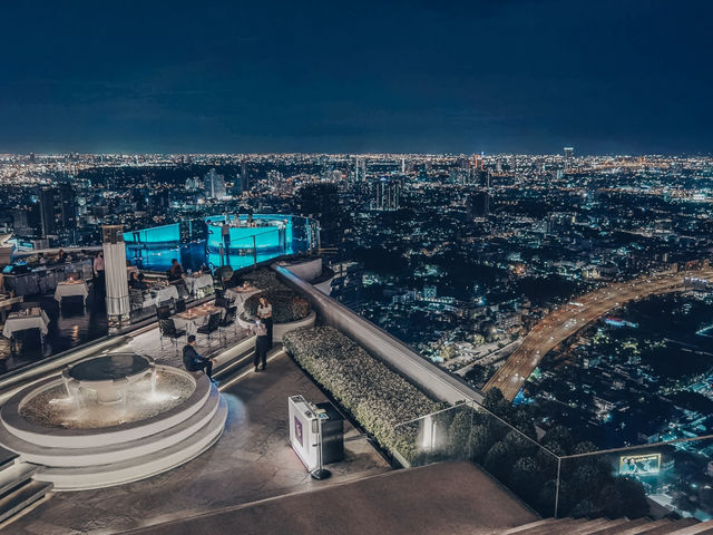 พาชมวิว Sky Bar : rooftop โรงแรมเลอบัว