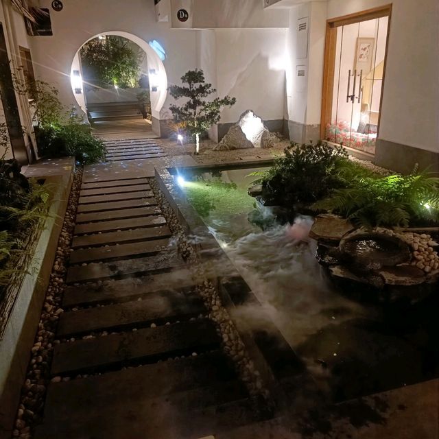 陽朔新嘅民宿，位置方便