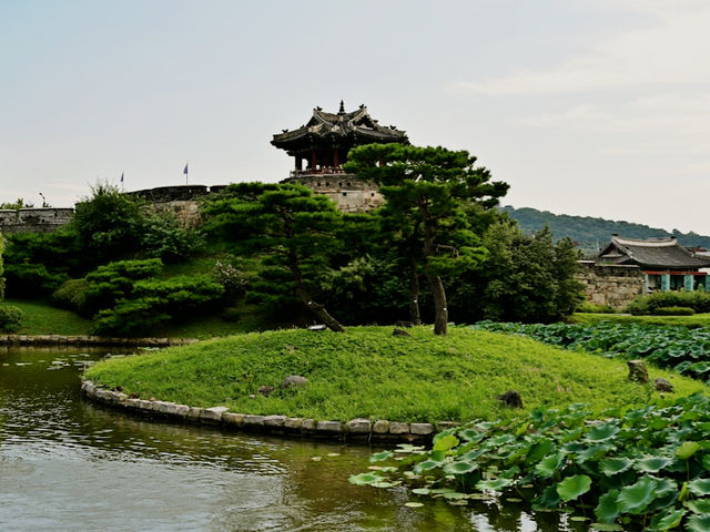 Hwahong Gate (Hwahongmun, Buksumun)