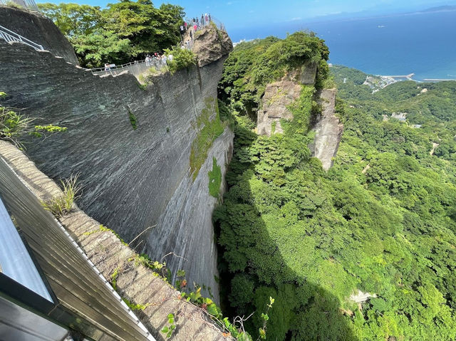 Jigoku Nozoki (View of Hell) 