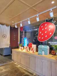 겨울이라 더 맛있는 딸기오마카세가 있는 카페🍓☕️