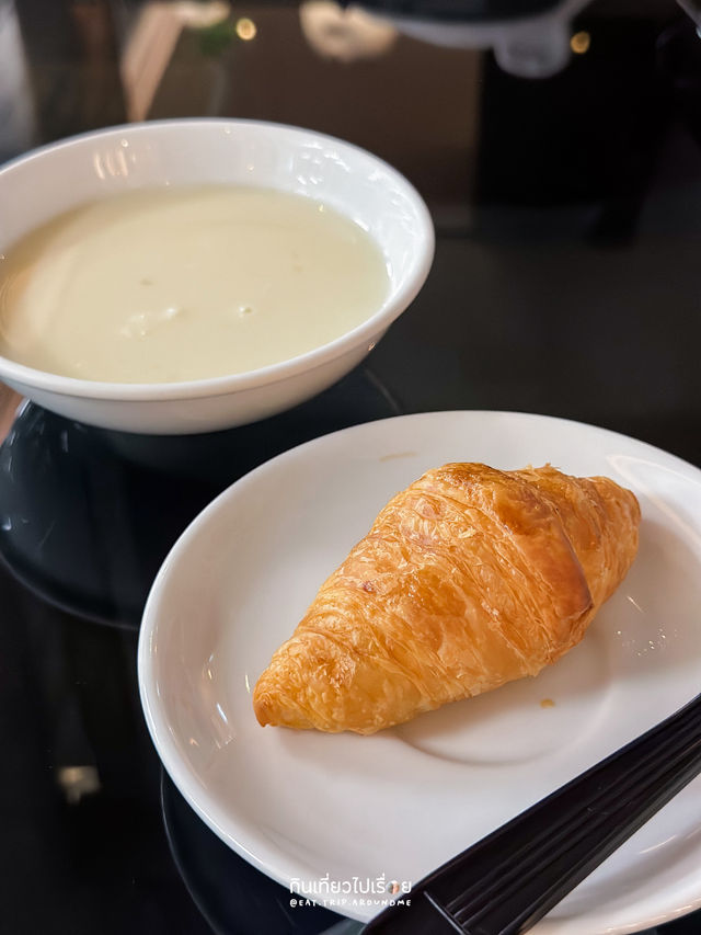 รีวิว Miracle Lounge ที่สุวรรณภูมิ