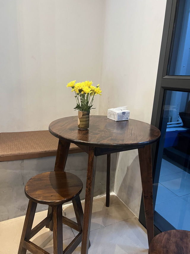 ร้าน Sao Cafe สาขา ท่าน้ำนนท์ คาเฟ่สไตล์คลาสสิค