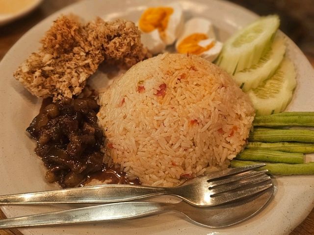 ชุมธารคาเฟ่ Chumtarn Cafe'
