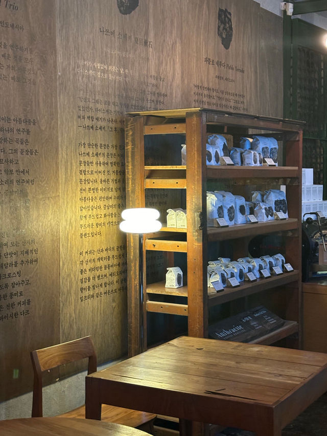 🍰🍮합정 대형카페 앤트러사이트 Anthracite 