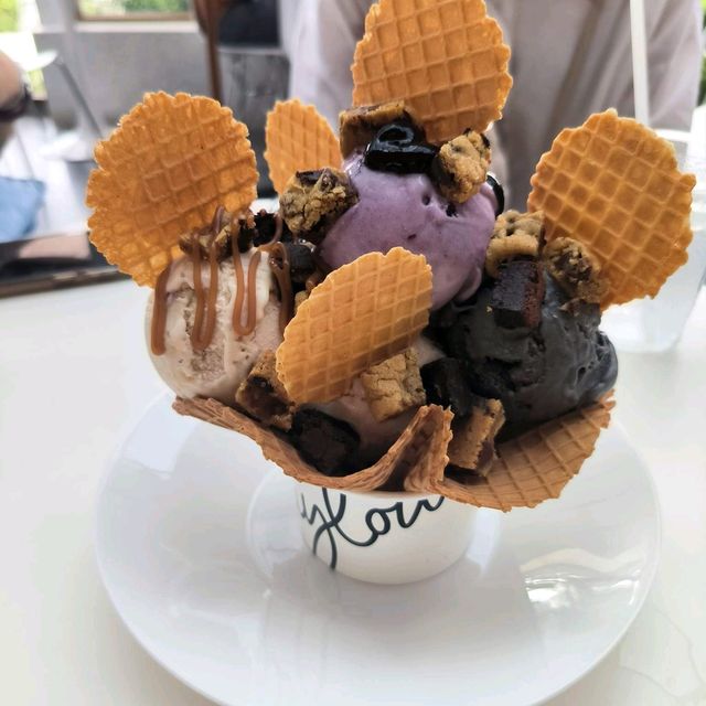 คาเฟ่ย่านประชาชื่น Lay Low Cafe 