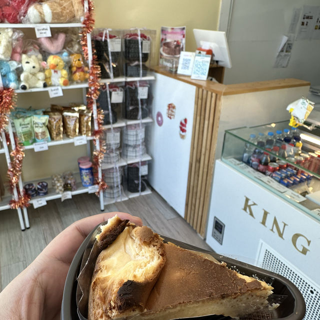 ร้านเค้ก บ่อวิน “คิงเค้ก” king cake 