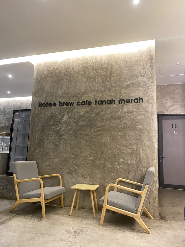 Meet this gorgeous cafe!