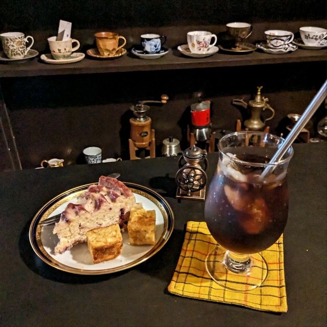 日本東京-清澄庭園旁的魔幻喫茶店：Café Kokun