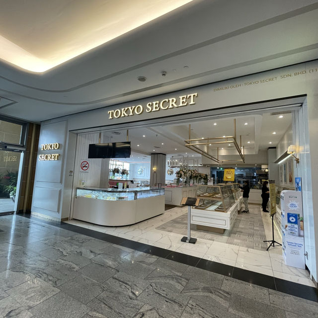 Food options at mid valley shopping centre