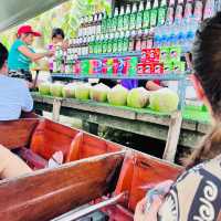 🔺 Mae klong train market in Bangkok is amazing 🤩