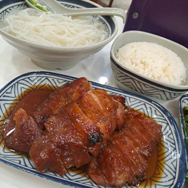 燒鵝脆嫩好美味