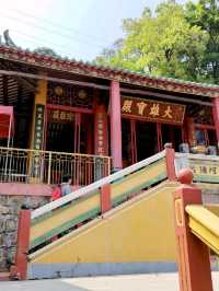 原來香港寺廟都有月老「青山禪院」