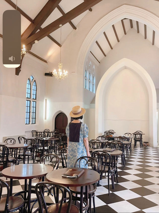 一度は行きたい❣️素敵すぎる教会カフェ⛪️✨神戸・フロインドリーブ💗