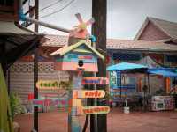 ตลาดชุมชนขนมแปลกริมของหนองบัว จันทบุรี