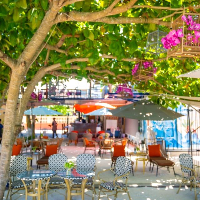 ร้านอาหารและคาเฟ่ติดริมทะเล หาดส่วนตัว ร้านอาหารและคาเฟ่ติดริมทะเล หาดส่วนตัว