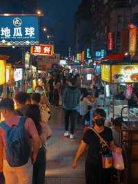 【臺北夜市】寧夏夜市：特色餐點🔥，逛完只需一小時🏖️🏖️