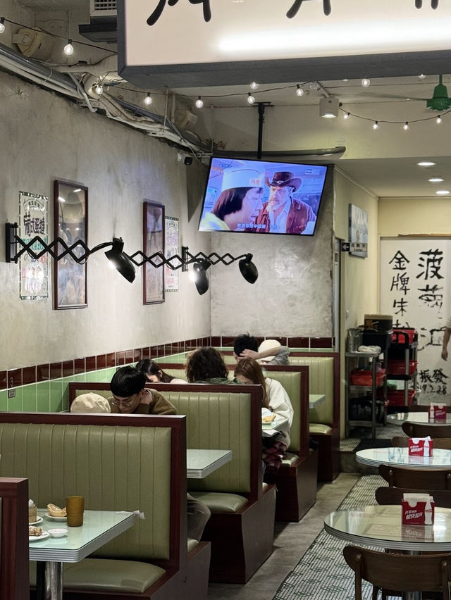 🍽️ 美生餐室 | 港式復古風情と美食の融合
