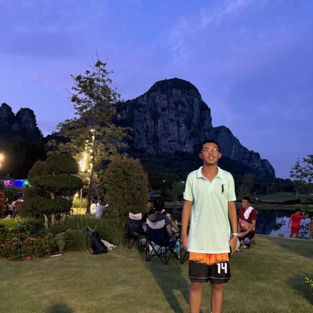 บรรยากาศยามเย็น ที่นี่เขาฉกรรจ์