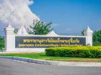 พระราชานุสาวรีย์สมเด็จพระสุริโยทัย