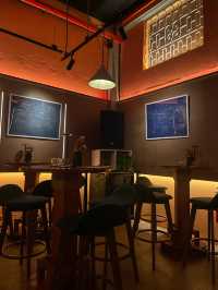 Offtrack cocktails bar,Singapore 🍸