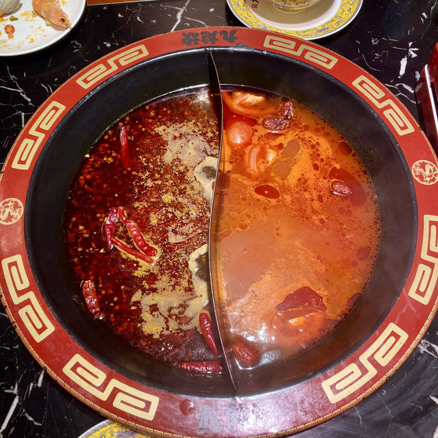 旺角古色古香的宮廷風重慶麻辣火鍋｜九龍坎麻辣火鍋