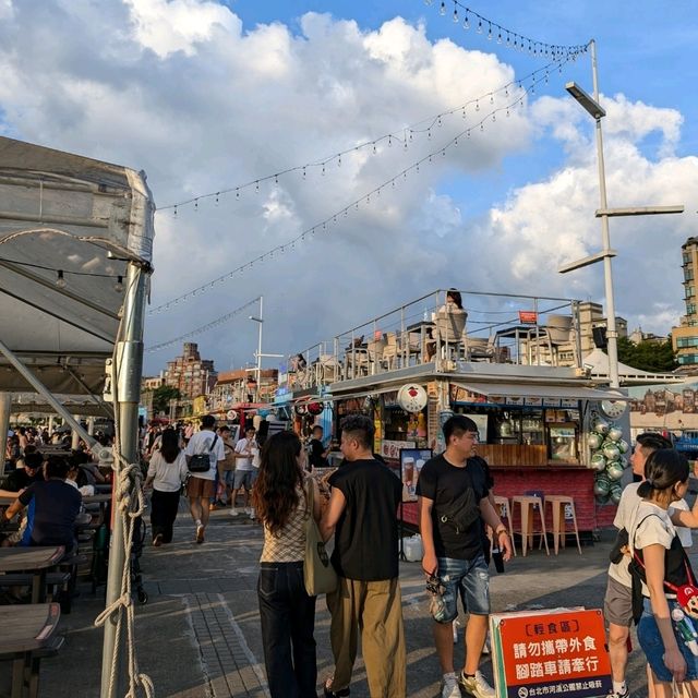 From Chi Feng's Charm to Da Dao Cheng’s Dusk Delight