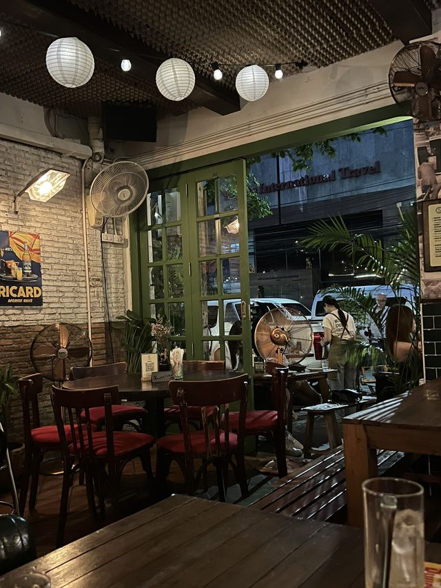 ร้านอาหารสไตล์ฝรั่งเศส ใจกลางสาทร