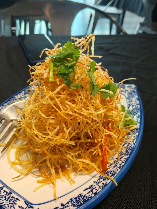 A Taste of Authentic Chinese Cuisine with a Modern Twist