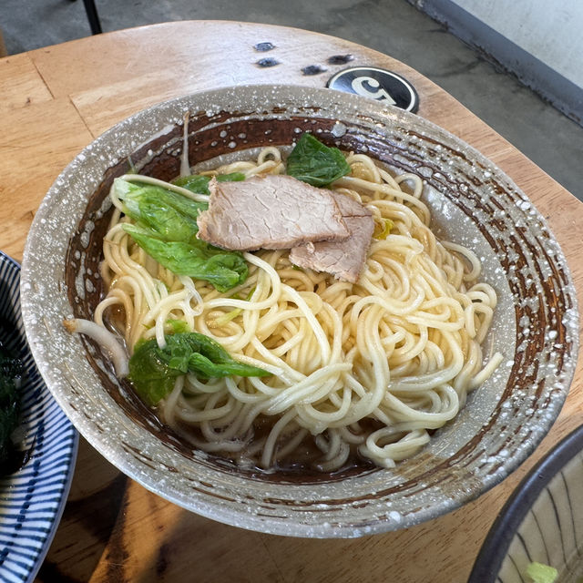 里港質感麵店