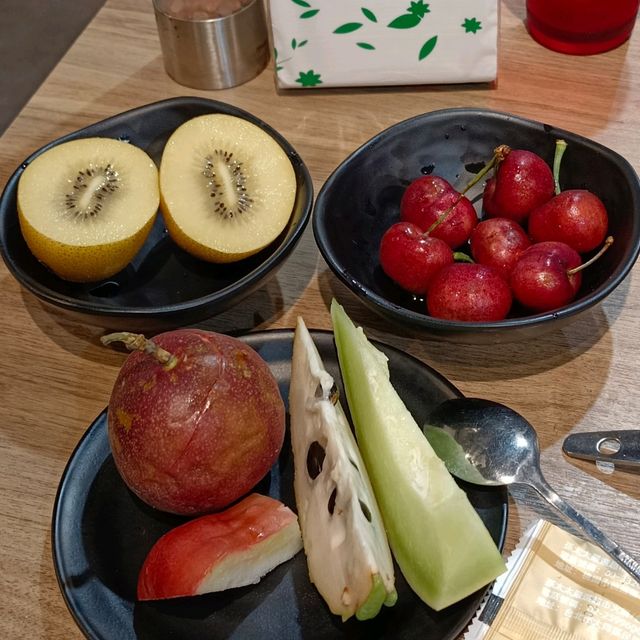 孫太太嚴選超市火鍋桃園店 ，帝王蟹&A5和牛自由