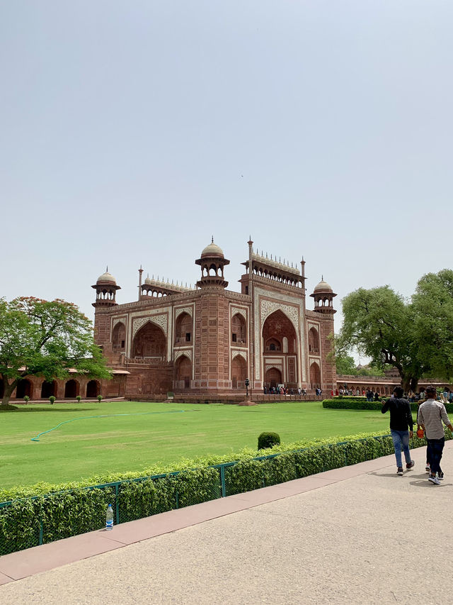 The Taj Mahal: A Timeless Tribute to Eternal Love