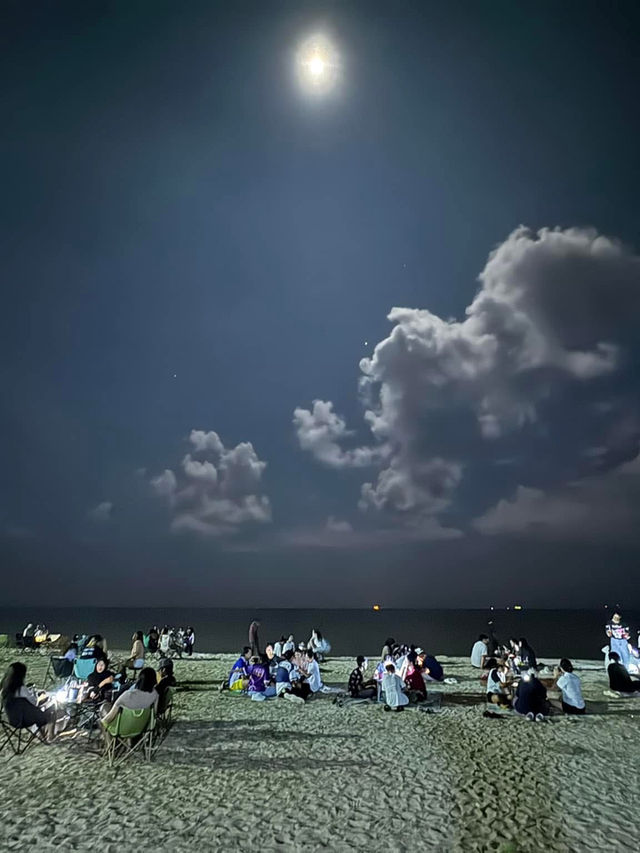 หาดบ่อนนท์ อำเภอ ท่าศาลา จ.นครศรี