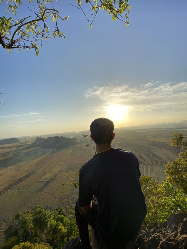 Bukit Mokcun: A Hidden Hiking Gem in Kodiang, Kedah 