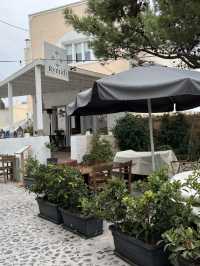 Charming Italian Dining in Santorini🩷