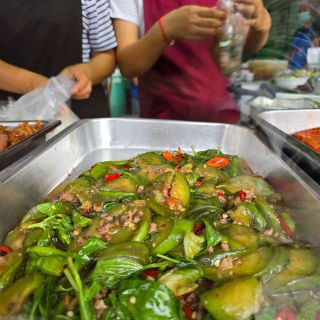 🥣 ร้านข้าวต้มมีนา เชียงราย
