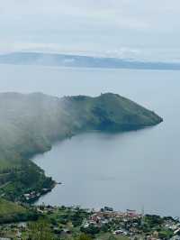 Breathtaking view in Lake TOBA 