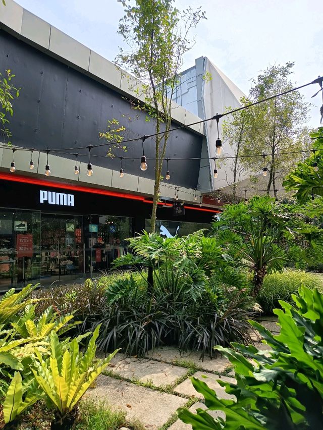 Enjoy the Garden While Your Partner Shops