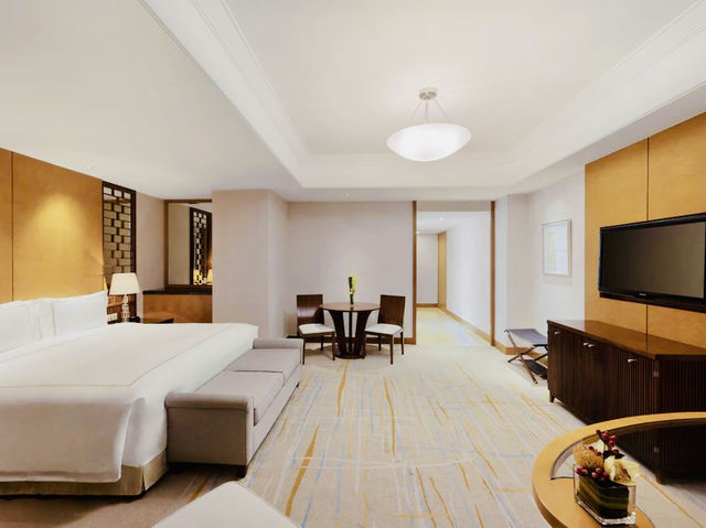 DoubleTree by Hilton Shanghai Pudong: Warmth & Luxury