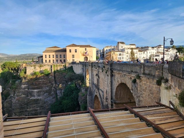 [🇪🇸ロンダ] 崖の上の街、ロンダの美しい風景と街並みを歩く