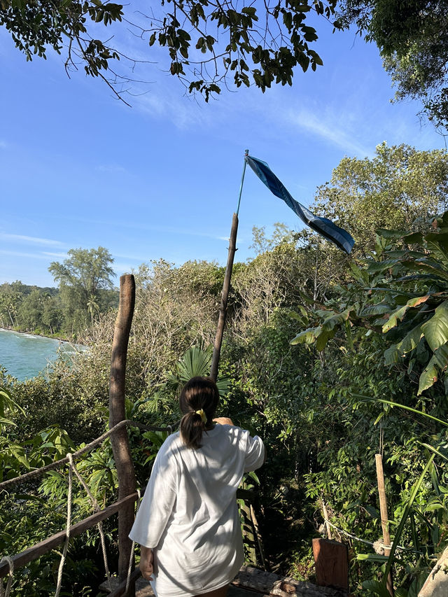 คาเฟ่ลับๆ บนเกาะกูด ✨🏝️