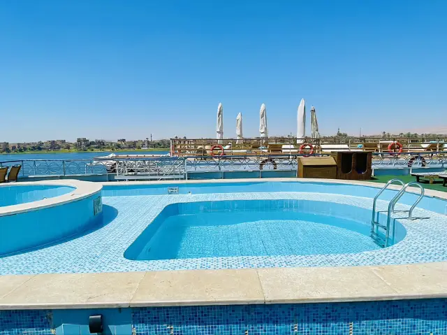 A fascinating way to explore Egypt’s ancient wonders👫😎❤️