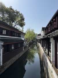 Morning Serenity: A Quiet Stroll Along Suzhou’s Enchanting Pingjiang Road