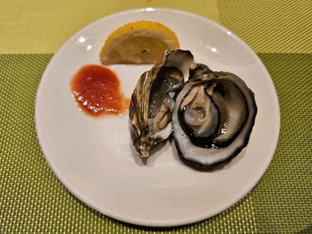 半價的酒店海鮮自助晚餐