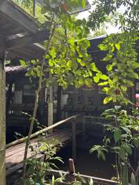 ตลาดใต้โหนด