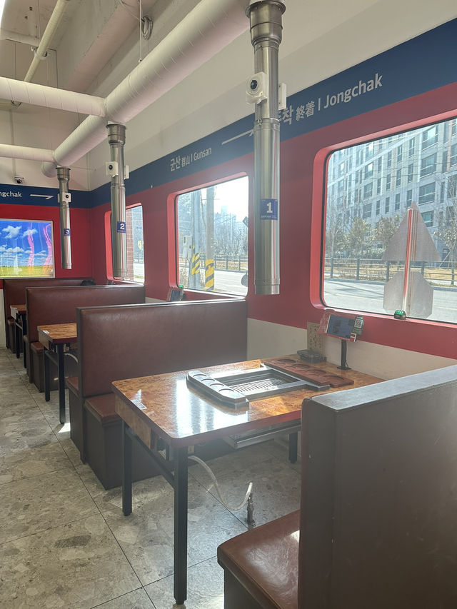 기차역 컨셉의 맛있는 군산 고기집