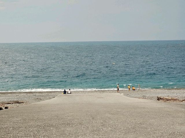 花蓮七星潭海岸，聽海風輕拂的聲音