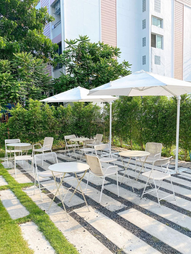 Playlistcafe 🏡🍃 