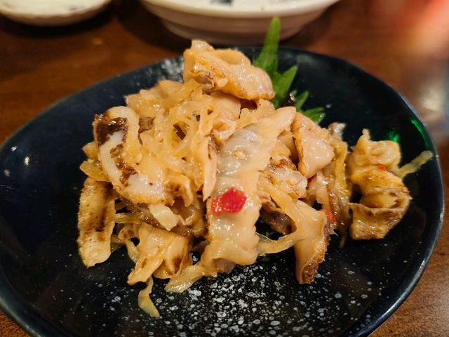 【尖沙咀居酒屋探秘】九十番地：超巨型招財貓打卡！🐱 瓦片牛肉蕎麥麵一食兩味🍜