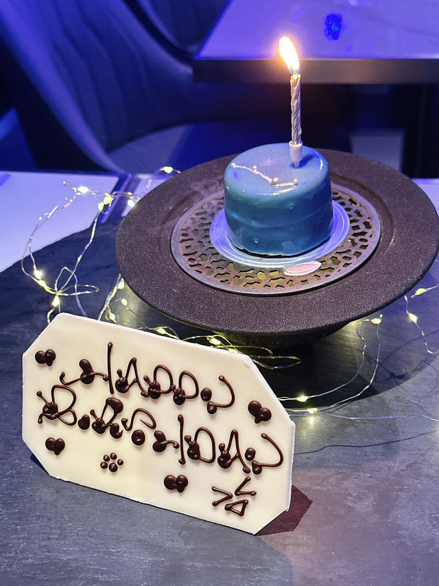 星星閃閃生日願 🎂✨  尖沙咀星空餐廳慶祝
